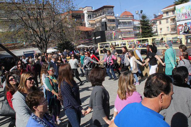 Φ.Ε.Ν. ΚΑΙ ΧΑΛΚΙΝΑ ΤΗΣ ΓΟΥΜΕΝΙΣΣΑΣ ΣΤΗΝ ΚΕΝΤΡΙΚΗ ΠΛΑΤΕΙΑ - ΒΙΝΤΕΟ