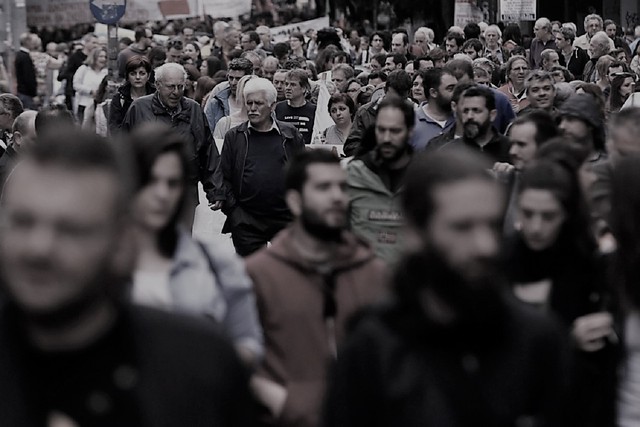 Έρευνα σοκ: Η οικονομική κρίση μείωσε δραματικά τον ελληνικό πληθυσμό