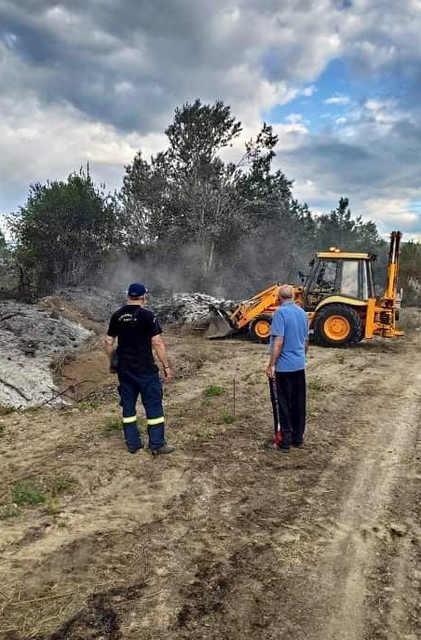 Κατάσβεση πυρκαγιάς από την Πυροσβεστική Υπηρεσία Βέροιας