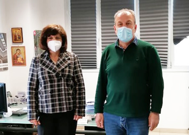 Φρόσω Καρασαρλίδου: «Ανάγκη συστράτευσης όλων για δημιουργία ΣΥΔ σε κάθε δήμο της Ημαθίας» - Συνάντηση με τον Αντιπεριφερειάρχη Δημόσιας Υγείας Χρήστο Μήττα για την προώθηση του θέματος