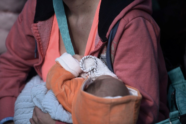 Απίστευτο! Ελληνίδα προσπάθησε να περάσει από τα Σκόπια, σε σάκο, το 2 μηνών μωρό της
