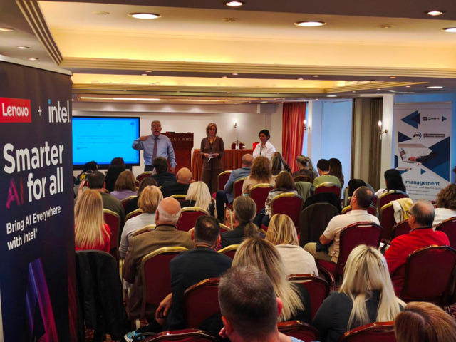 'Η Νέα Εποχή στη Διαχείριση των Σχολείων'