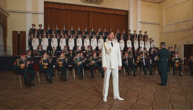 Η Ρώσικη Χορωδία Του Κόκκινου Στρατού Τραγουδά 'Της Δικαιοσύνης Ήλιε Νοητέ'