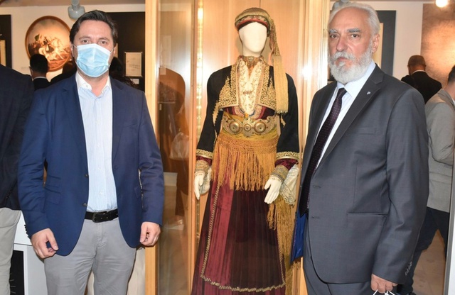 Χάρη στον Τάκη Μπάιτση, την τιμητική της έχει η Νάουσα, στην έκθεση 'ΕΠΑΝΑCYΣΤΑΣΗ ’21: Μακεδονία' στη Βέροια