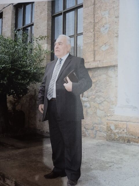 Ο Φώτιος Καφετζής που υπήρξε καθηγητής στη Νάουσα θα παρουσιάσει το βιβλίο του 'Πνευματικές Ενασχολήσεις'
