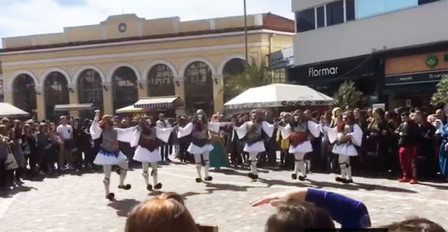 'Γενίτσαροι' στο Μοναστηράκι! - Βίντεο