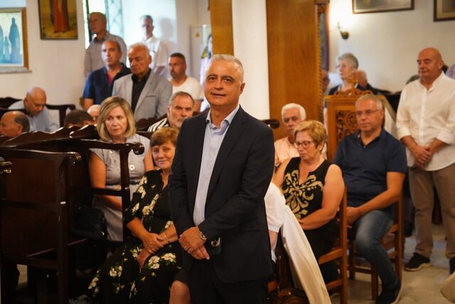 O Λαζ. Τσαβδαρίδης στη γιορτή του έξω Αγια-Σωτήρη Νάουσας
