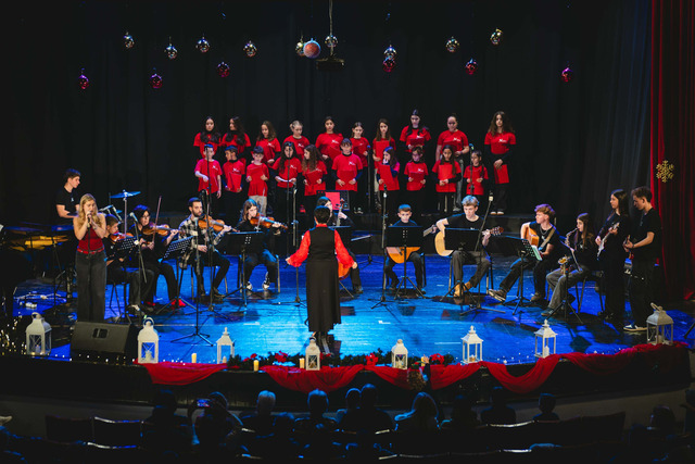 Εξαιρετική η Χριστουγεννιάτικη Συναυλία Δ.ΩΝ.  