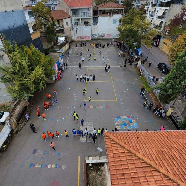 Η Νάουσα γέμισε παιχνίδι και χαμόγελα στο τουρνουά Street Handball Δημοτικών Σχολείων