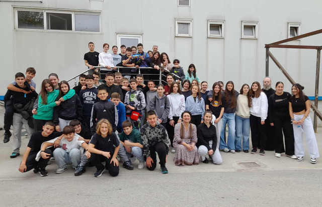 Διδακτική επίσκεψη του Λαππείου  σε Βιομηχανία Τροφίμων στη Σίνδο   και στον Τάφο του Αγίου Παϊσίου