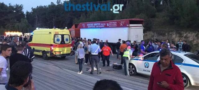 Φορτηγό συγκρούστηκε με βανάκι στην Εγνατία Οδό, στο ύψος του Κλειδιού - Ένας τραυματίας