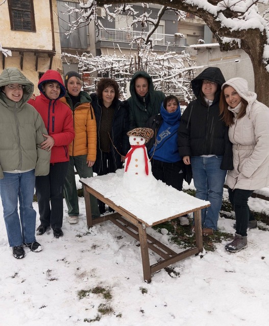 Το ΚΔΑΠ-ΑμεΑ του Δήμου Νάουσας απόλαυσε το χιόνι!