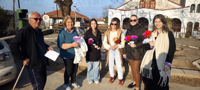 ΚΗΦΠΕ Δήμου Nάουσας: Μια αγκαλιά γεμάτη λουλούδια και φροντίδα στο Γιαννακοχώρι!