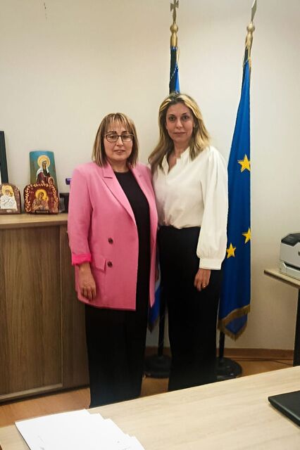 ΣΥΝΆΝΤΗΣΗ ΕΡΓΑΣΙΑΣ ΤΗΣ ΒΟΥΛΕΥΤΟΎ ΗΜΑΘΊΑΣ ΣΤΕΛΛΑΣ ΑΡΑΜΠΑΤΖΗ ΜΕ ΤΗΝ ΥΦΥΠΟΥΡΓΌ ΤΟΥΡΙΣΜΟΥ ΑΝΝΑ ΚΑΡΑΜΑΝΛΗ ΓΙΑ ΘΕΜΑΤΑ ΤΗΣ ΗΜΑΘΊΑΣ