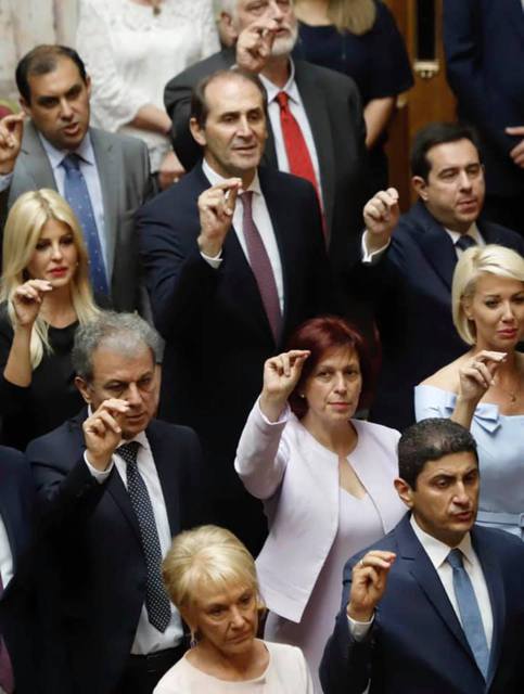 Βεσυρόπουλος: 'Δεν ξεχνώ ότι είμαι στη Βουλή με τη δίκη σας στήριξη και εμπιστοσύνη!'