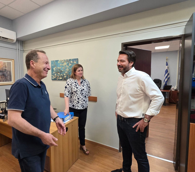 Επίσκεψη Τάσου Μπαρτζώκα στο Νοσοκομείο Βέροιας