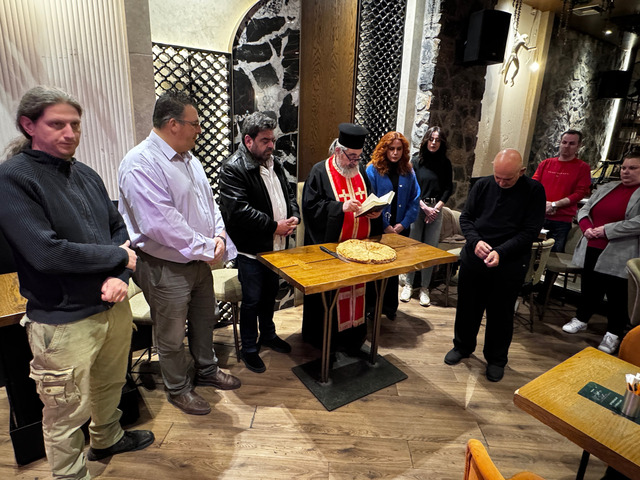 ΚΑΛΛΗΣ ΣΤΗ ΒΑΣΙΛΟΠΙΤΑ ΤΟΥ ΕΜΠΟΡΙΚΟΥ: ΔΕΝ ΠΡΕΠΕΙ ΝΑ ΤΟ ΒΑΖΟΥΜΕ ΚΑΤΩ ΚΑΙ ΝΑ ΕΙΜΑΣΤΕ ΑΙΣΙΟΔΟΞΟΙ - ΒΙΝΤΕΟ