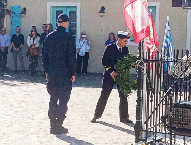 Η Λιμενοσταθμάρχης Χριστίνα Ράλλη κατέθεσε στεφάνι στις επετειακές  εκδηλώσεις της Ηρωικής Νήσου Ψαρών -  Βίντεο