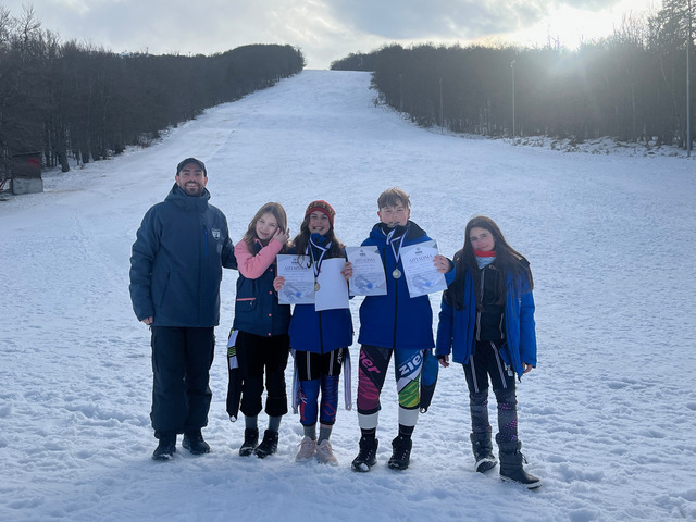 Διακρίσεις αθλητών του ΕΟΣ Νάουσας  στο 1ο Κύπελλο στο χιονοδρομικό κέντρο Λαϊλιά