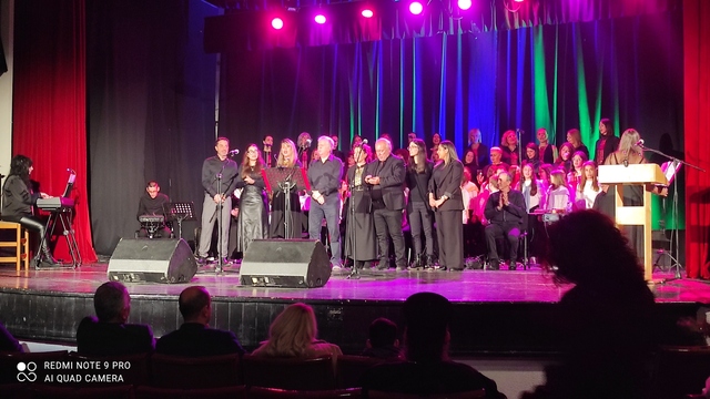 ΣΥΝΑΥΛΙΑ ΑΛΛΗΛΕΓΓΥΗΣ ΚΑΙ  ΑΓΑΠΗΣ ΥΠΕΡ ΤΟΥ ΣΥΣΣΙΤΤΙΟΥ ΝΑΟΥΣΑΣ.   Επαιξαν και τραγούδησαν αφιλοκερδώς σημαντικοί καλλιτέχνες μας Βϊντεο