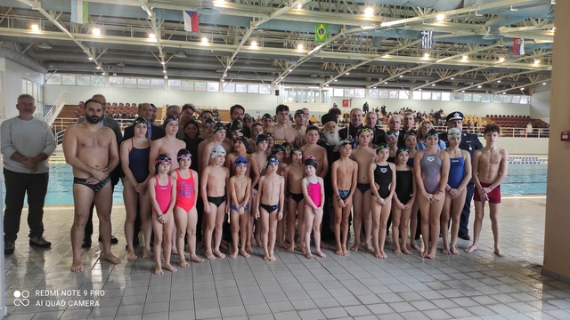 Ο Αγιασμός των Υδάτων στο Κολυμβητήριο Νάουσας Βίντεο