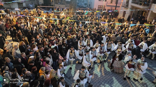 Σείστηκαν τ΄Αλώνια από τους Γενίτσαρους που  χόρεψαν χωρίς 'πρόσωπο'. Βντεο 