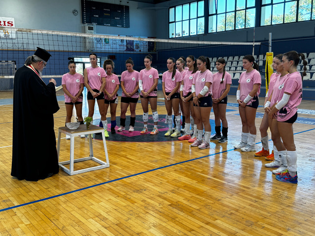 Αγιασμός και πρώτο φιλικό  για το γυναικείο βόλλεϋ του 'Ζαφειράκη΄ Νάουσας