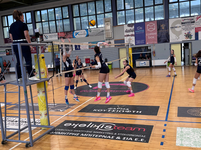 Βόλλεϋ υψηλού επιπέδου από της νεανίδες που νίκησαν στο ΔΑΚ τον Ποσειδώνα Βέροιας με 3-0 - Βίντεο