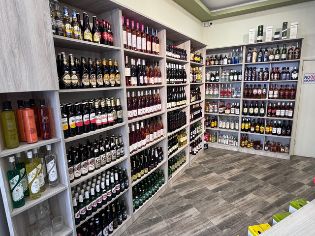 ΕΚΛΕΚΤΑ ΚΡΑΣΙΑ ΚΑΙ ΠΟΤΑ ΣΤΗΝ ΚΑΒΑ 'ΑΠΟΣΤΑΓΜΑ' ΣΤΗ ΝΑΟΥΣΑ