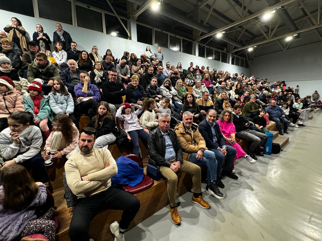 Κοπή Βασιλόπιτας και βραβεύσεις Αθλητών από την Κολυμβητική Ακαδημία 'Νάουσα' - Βίντεο