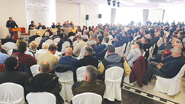 Ανυποχώρητοι στα μπλόκα οι αγρότες – Κλιμάκωση κινητοποιήσεων