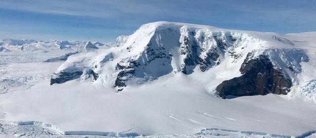 33χρονος Αμερικανός διέσχισε ολομόναχος την Ανταρκτική με σκι- Για πρώτη στην ιστορία!