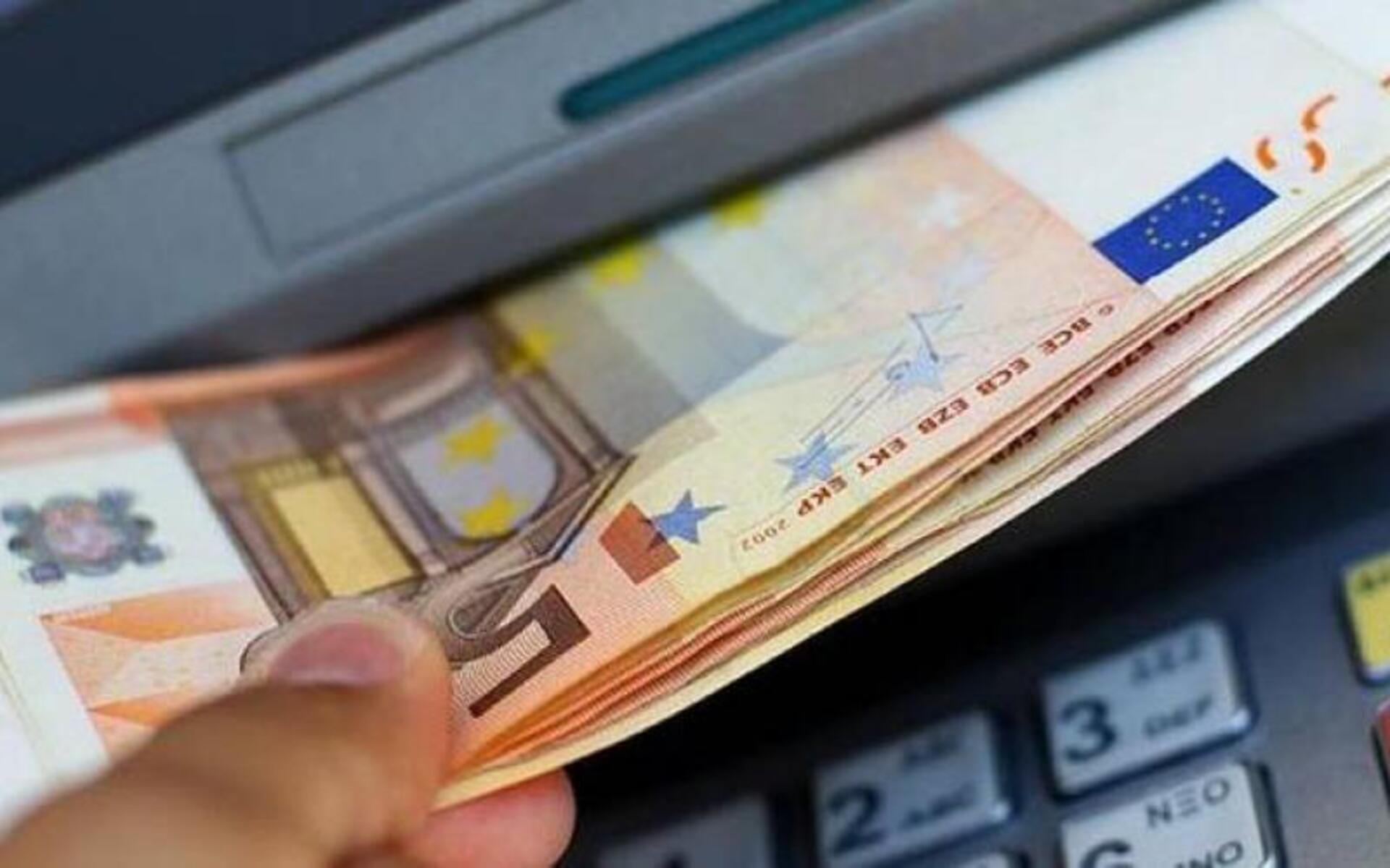 Νάουσα: 31χρονος ξάφριζε τους τραπεζικούς λογαριασμούς ηλικιωμένου φίλου του Έκανε αναλήψεις και διαδικτυακές αγορές, ύψους 64.000 ευρώ, μέσα σε διάστημα ενάμιση χρόνου