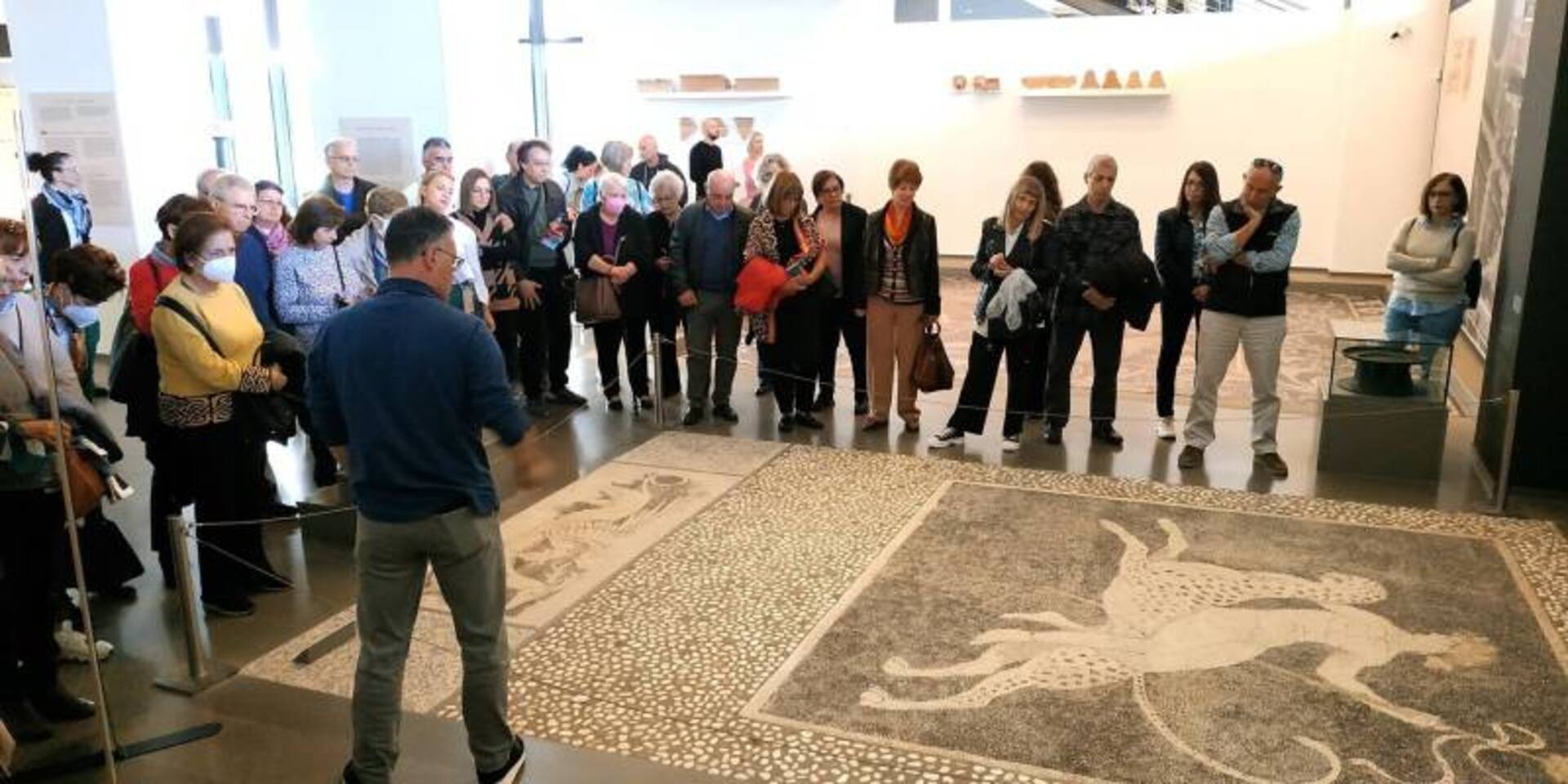 Επίσκεψη στο νέο Μουσείο της Πέλλας και στα Οθωμανικά μνημεία των Γιανιτσών διοργάνωσαν η Πολιτιστική Εταιρεία  'Αναστάσιος Μιχαήλ ο Λόγιος» και 'Οι Φίλοι του Ιστορικού Αρχείου Νάουσας'