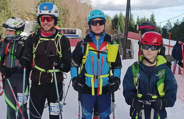 Χρήστος και Βασίλης Καισαρίδης στον Διασυλλογικό Αγώνα ορειβατικού σκι στο Ελατοχώρι