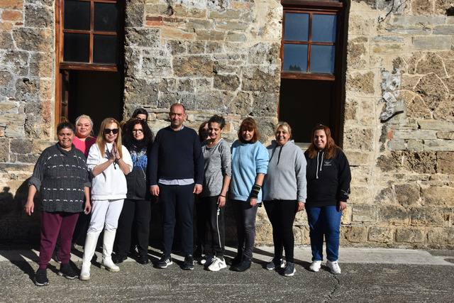 Εθελοντές καθάρισαν το κτίριο  Λόγγου Τουρπάλη ενόψει της εγκατάστασης του Παραρτήματος του Ε.Κ.Ε.Τ.Α. στη Νάουσα