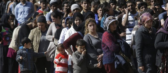 ΕΕ: Θα πληρώνει 6.000 ευρώ ανά μετανάστη τις χώρες που θα τους δέχονται