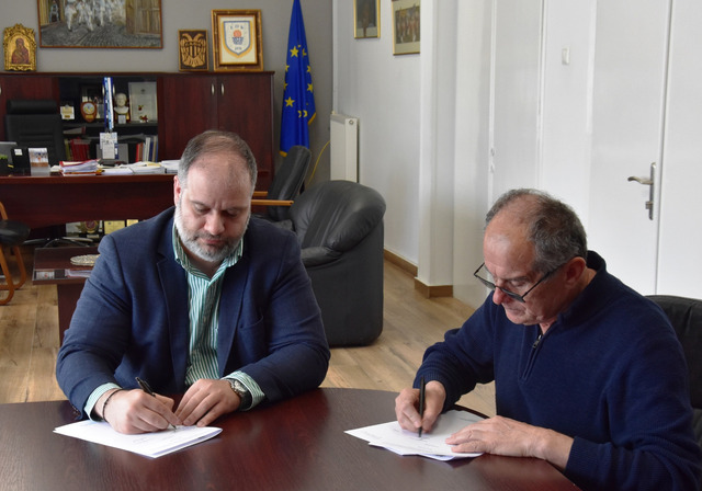 Υπογραφή σύμβασης για την ανάδειξη  και βελτίωση του δικτύου μονοπατιών του Δήμου μας