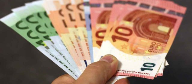 ΟΑΕΔ- Έκτακτο βοήθημα 720 ευρώ: Ποιοι και πότε θα το πάρουν - Δείτε αναλυτικά τα κριτήρια