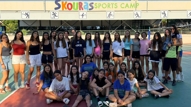 Αθλήτριες του Ζαφειράκη στο volley camp 2025 στην κατασκήνωση Σκούρα