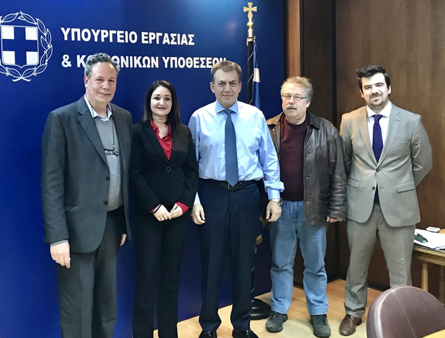 Συνάντηση εκπροσώπων ΕΙΕΤ και ΣΗΠΕ στον υπουργό Εργασίας Γ. Βρούτση για το ασφαλιστικό και το Πρόγραμμα στήριξης του περιφερειακού Τύπου