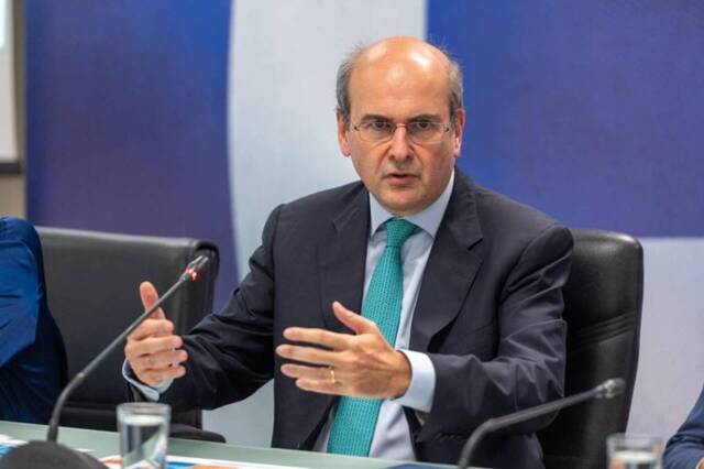 Ο Κωστής Χατζηδάκης σημερα στη  Βεργίνα,  στο 1ο Αναπτυξιακό Forum Αιγών, στο Δημαρχείο Νάουσας και στο κτήμα Κυρ-Γιάννη