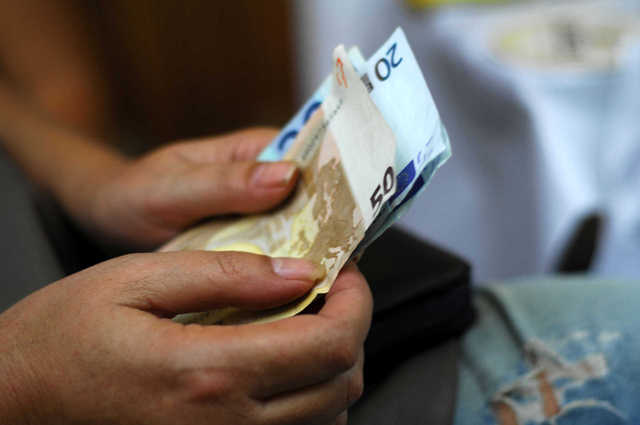 ΙΣΑ: 8 στους 10 Έλληνες πληρώνουν από την τσέπη τους για υπηρεσίες υγείας